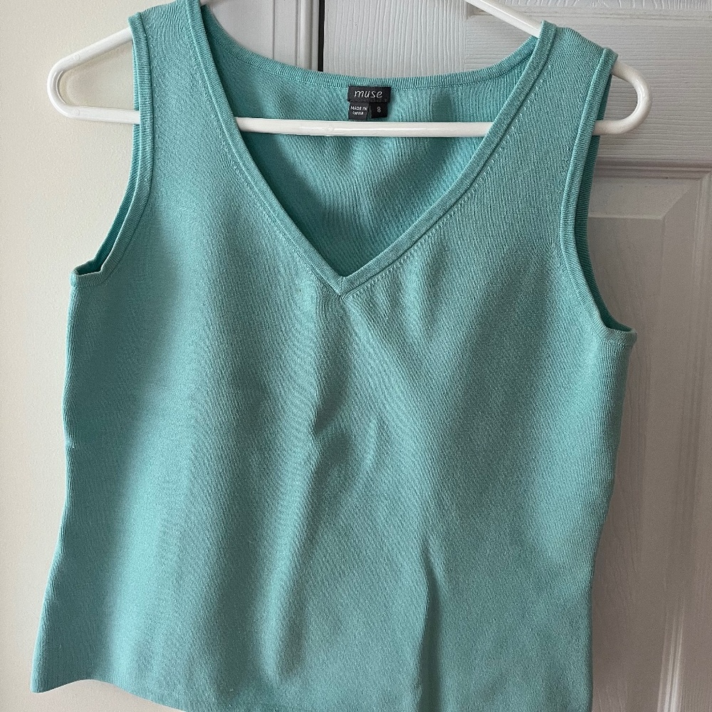 Muse Sweater Tank, Size 8